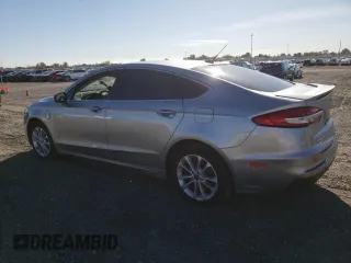 2020 Ford Fusion Plug-In Hybrid Titanium with VIN 3FA6P0SU4LR149091, listed as a Copart auction lot 80989204 with 172,723 mi miles and Salvage Title. Bid and sale history available at carsss.com. Image 2.