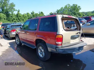 2001 Ford Explorer XLT z VIN 1FMZU73E01ZA05817, wystawiony jako IAAI lot #42550182 z przebiegiem 185 304 mil mil oraz . Historia ofert i sprzedaży dostępna na DreamBid. Obrazek 3.