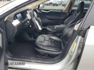 2014 Tesla Model S 60 z VIN 5YJSA1H10EFP55828, wystawiony jako Copart lot #56135145 z przebiegiem 161 317 mil mil oraz Czysty tytuł • Clean title. Historia ofert i sprzedaży dostępna na DreamBid. Obrazek 7.