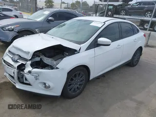 2012 Ford Focus SE с VIN 1FAHP3F2XCL121264, выставлен на аукционе IAAI как лот 42243139 с пробегом 189 442 миль миль и . История ставок и продаж доступна на DreamBid. Изображение 20.