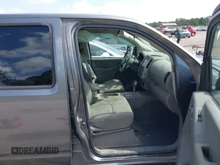 2019 Nissan Frontier SV z VIN 1N6AD0ER5KN774943, wystawiony jako IAAI lot #39604775 z przebiegiem 75 219 mil mil oraz . Historia ofert i sprzedaży dostępna na DreamBid. Obrazek 5.