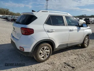 2020 Hyundai Venue SEL z VIN KMHRC8A3XLU017418, wystawiony jako Copart lot #50766665 z przebiegiem 44 207 mil mil oraz Szkoda całkowita • Salvage title. Historia ofert i sprzedaży dostępna na DreamBid. Obrazek 3.