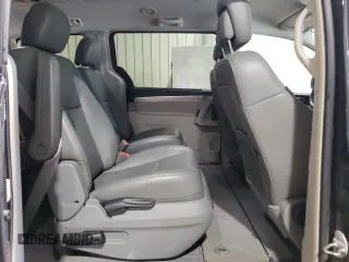 2011 Volkswagen Routan SE with VIN 2V4RW3DG2BR738704, listed as a Copart auction lot 58767625 with 116,886 mi miles and Salvage title. Bid and sale history available at DreamBid. Image 11.