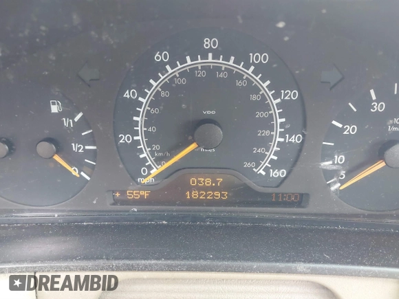 1999 Mercedes-Benz E-Class with VIN WDBJF82H3XX025608, listed as a IAAI auction lot 41606211 with 182,293 mi miles. Bid and sale history available at carsss.com. Image 7.