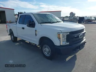2018 Ford F-250 XL с VIN 1FT7X2A65JEC48077, выставлен на аукционе IAAI как лот 41552587 с пробегом 127 887 миль миль и . История ставок и продаж доступна на DreamBid. Изображение 1.