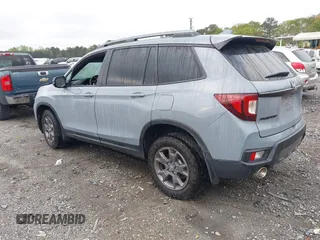 2024 Honda Passport TrailSport with VIN 5FNYF8H6XRB017735, listed as a IAAI auction lot 41931822 with 20,815 mi miles and . Bid and sale history available at DreamBid. Image 3.