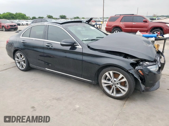 2017 Mercedes-Benz C 300 с VIN 55SWF4JB1HU221859, выставлен на аукционе Copart как лот 57608505 с пробегом Не указан миль и Чистый • Clean title. История ставок и продаж доступна на DreamBid. Изображение 4.