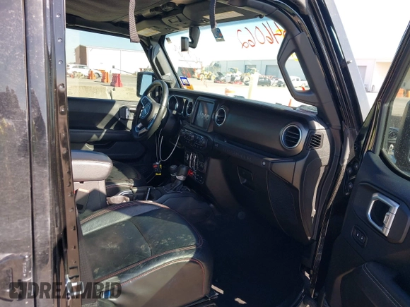 2018 Jeep Wrangler Unlimited Rubicon z VIN 1C4HJXFGXJW108766, wystawiony jako IAAI lot #41846062 z przebiegiem 96 791 mil mil oraz . Historia ofert i sprzedaży dostępna na DreamBid. Obrazek 5.
