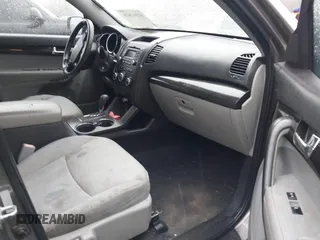 2012 Kia Sorento LX with VIN 5XYKT3A19CG244821, listed as a IAAI auction lot 41862626 with 243,165 mi miles. Bid and sale history available at carsss.com. Image 5.