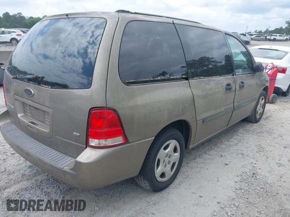 2005 Ford Freestar SE с VIN 2FMZA51645BA56383, выставлен на аукционе IAAI как лот 42424377 с пробегом 174 059 миль миль и . История ставок и продаж доступна на DreamBid. Изображение 4.