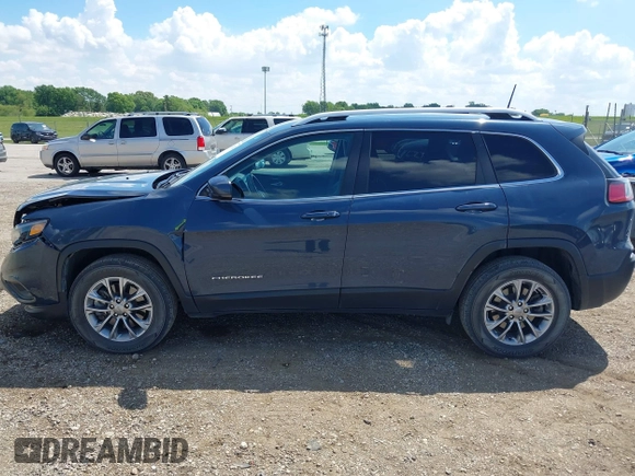 2020 Jeep Cherokee Altitude with VIN 1C4PJMLX7LD636746, listed as a IAAI auction lot 42271942 with 54,435 mi miles and . Bid and sale history available at DreamBid. Image 14.