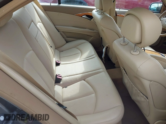 2008 Mercedes-Benz E 350 Luxury z VIN WDBUF56X88B227792, wystawiony jako IAAI lot #41652254 z przebiegiem 117 976 mil mil oraz . Historia ofert i sprzedaży dostępna na DreamBid. Obrazek 8.