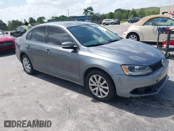 2011 Volkswagen Jetta SE with VIN 3VWDZ7AJ2BM080390, listed as a IAAI auction lot 42723802 with 157,117 mi miles and . Bid and sale history available at DreamBid. Image 1.