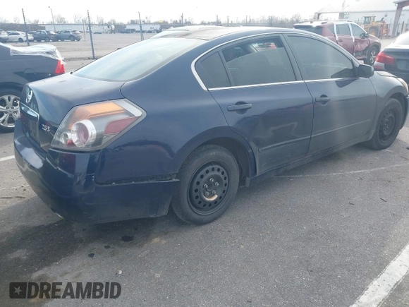 2012 Nissan Altima 2.5 S with VIN 1N4AL2AP0CC184609, listed as a IAAI auction lot 41456621 with 313,033 mi miles. Bid and sale history available at carsss.com. Image 4.