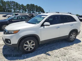 2013 Kia Sorento LX z VIN 5XYKT4A61DG356063, wystawiony jako Copart lot #57781775 z przebiegiem 160 258 mil mil oraz Szkoda całkowita • Salvage title. Historia ofert i sprzedaży dostępna na DreamBid. Obrazek 1.