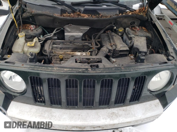 2010 Jeep Patriot Limited with VIN 1J4NF4GB6AD642911, listed as a Copart auction lot 88147525 with 136,186 mi miles and Clean Title. Bid and sale history available at carsss.com. Image 12.