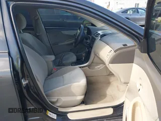 2009 Toyota Corolla with VIN 1NXBU40E49Z105013, listed as a IAAI auction lot 42004417 with 350,091 mi miles. Bid and sale history available at carsss.com. Image 5.