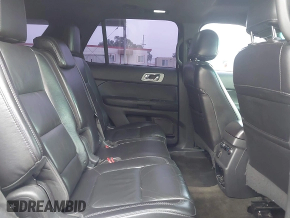2014 Ford Explorer XLT z VIN 1FM5K7D88EGA03585, wystawiony jako IAAI lot #42443289 z przebiegiem 186 194 mil mil oraz . Historia ofert i sprzedaży dostępna na DreamBid. Obrazek 8.