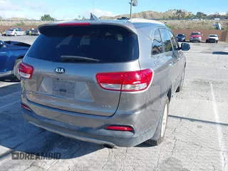 2016 Kia Sorento EX with VIN 5XYPH4A54GG093439, listed as a IAAI auction lot 41916479 with 122,415 mi miles. Bid and sale history available at carsss.com. Image 4.