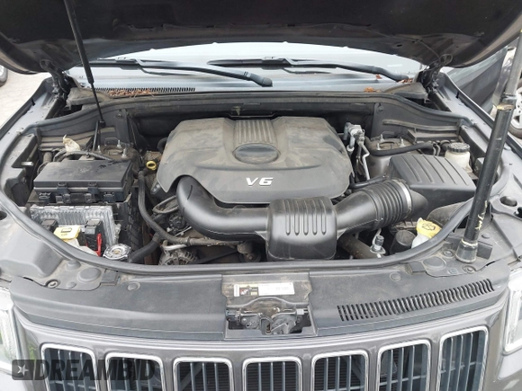 2014 Jeep Grand Cherokee Limited with VIN 1C4RJEBG0EC555774, listed as a IAAI auction lot 42160952 with 102,076 mi miles and . Bid and sale history available at DreamBid. Image 10.