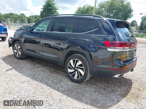2024 Volkswagen Atlas SE with VIN 1V2WR2CA2RC531551, listed as a IAAI auction lot 42733108 with 34,551 mi miles and . Bid and sale history available at DreamBid. Image 3.
