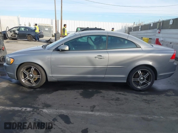 2007 Volvo C70 with VIN YV1MC68297J022644, listed as a IAAI auction lot 41401397 with 1 mi miles. Bid and sale history available at carsss.com. Image 6.