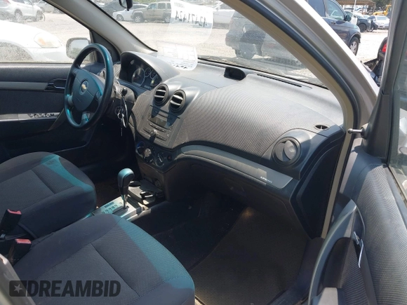 2008 Chevrolet Aveo LS with VIN KL1TD56648B259186, listed as a IAAI auction lot 42471424 with 119,844 mi miles and . Bid and sale history available at DreamBid. Image 5.