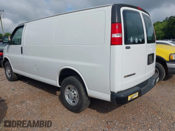 2019 Chevrolet Express Cargo with VIN 1GCWGAFG7K1372805, listed as a IAAI auction lot 42428224 with 23,949 mi miles and . Bid and sale history available at DreamBid. Image 3.