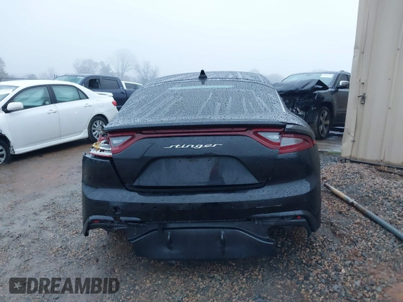 2019 Kia Stinger with VIN KNAE15LA6K6069504, listed as a IAAI auction lot 41031373 with 81,577 mi miles. Bid and sale history available at carsss.com. Image 16.
