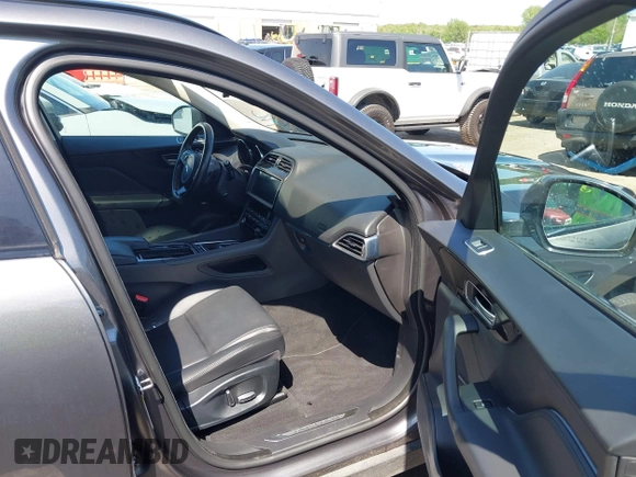2019 Jaguar F-Pace 25t Premium with VIN SADCJ2FX4KA395439, listed as a IAAI auction lot 42096056 with 91,356 mi miles and . Bid and sale history available at DreamBid. Image 5.