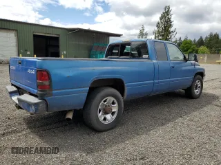 2000 Dodge 2500 z VIN 3B7KC2360YG146577, wystawiony jako Copart lot #57868995 z przebiegiem 360 637 mil mil oraz Tytuł czysty. Historia ofert i sprzedaży dostępna na DreamBid. Obrazek 3.