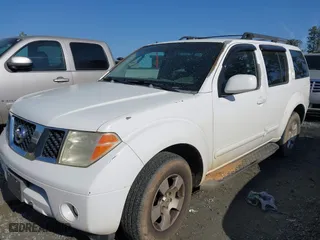 2006 Nissan Pathfinder SE with VIN 5N1AR18U86C626339, listed as a IAAI auction lot 41935935 with 356,508 mi miles. Bid and sale history available at carsss.com. Image 2.