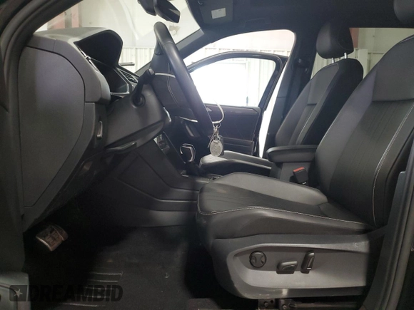 2022 Volkswagen Tiguan SE R-Line Black with VIN 3VV8B7AX6NM168877, listed as a Copart auction lot 47400525 with 21,601 mi miles and Salvage Title. Bid and sale history available at DreamBid. Image 7.