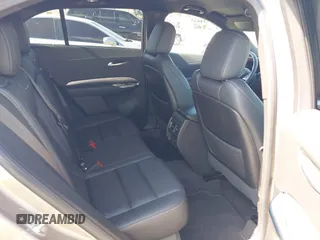 2025 Cadillac XT4 FWD Premium Luxury z VIN 1GYFZCR41SF152998, wystawiony jako IAAI lot #42318061 z przebiegiem 9521 mil mil oraz . Historia ofert i sprzedaży dostępna na DreamBid. Obrazek 8.