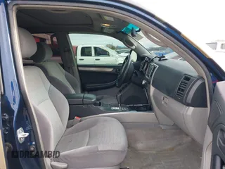2004 Toyota 4Runner SR5 with VIN JTEBT14R648014227, listed as a IAAI auction lot 41582930 with 217,348 mi miles and . Bid and sale history available at DreamBid. Image 5.