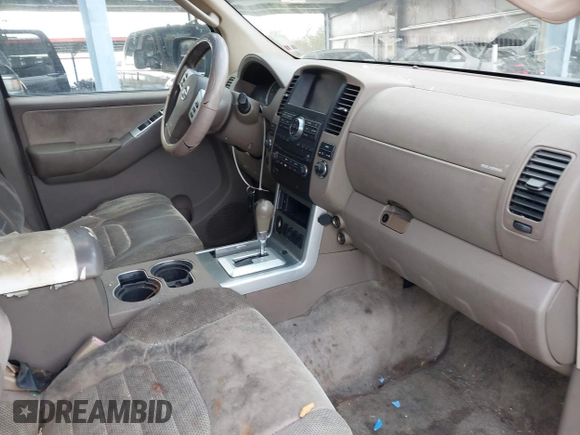 2008 Nissan Pathfinder S with VIN 5N1AR18U98C631956, listed as a IAAI auction lot 41193987 with 172,596 mi miles. Bid and sale history available at carsss.com. Image 5.