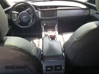 2017 Jaguar XF 35t Premium с VIN SAJBD4BV2HCY46381, выставлен на аукционе Copart как лот 50384745 с пробегом 84 040 миль миль и Чистый • Clean title. История ставок и продаж доступна на DreamBid. Изображение 8.
