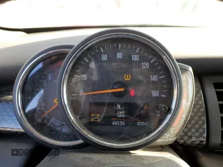 2020 MINI Hardtop Cooper S z VIN WMWXR5C06L2M24074, wystawiony jako Copart lot #82985484 z przebiegiem 49 536 mil mil oraz Szkoda całkowita • Salvage title. Historia ofert i sprzedaży dostępna na DreamBid. Obrazek 9.