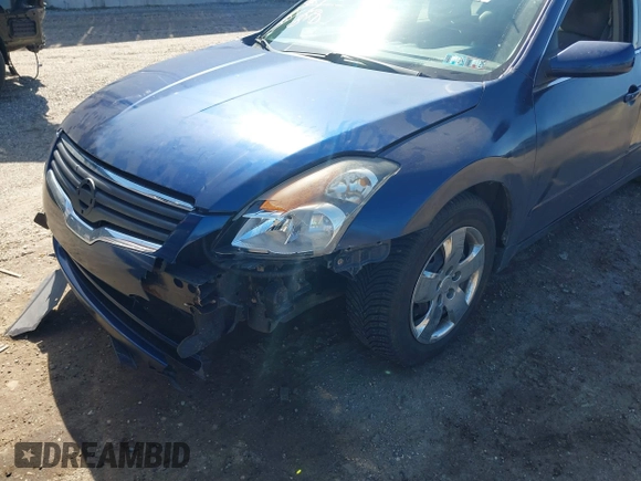2007 Nissan Altima 2.5 with VIN 1N4AL21E57N467158, listed as a IAAI auction lot 41730780 with 156,925 mi miles. Bid and sale history available at carsss.com. Image 6.