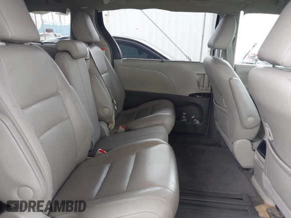 2015 Toyota Sienna XLE with VIN 5TDYK3DC5FS640102, listed as a IAAI auction lot 41885194 with 119,972 mi miles. Bid and sale history available at carsss.com. Image 8.
