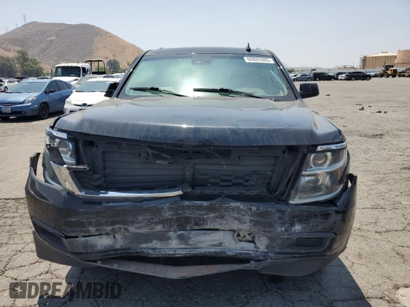 2019 Chevrolet Suburban LT z VIN 1GNSKHKCXKR116384, wystawiony jako Copart lot #60829385 z przebiegiem Nie podano mil oraz Czysty tytuł • Clean title. Historia ofert i sprzedaży dostępna na DreamBid. Obrazek 5.
