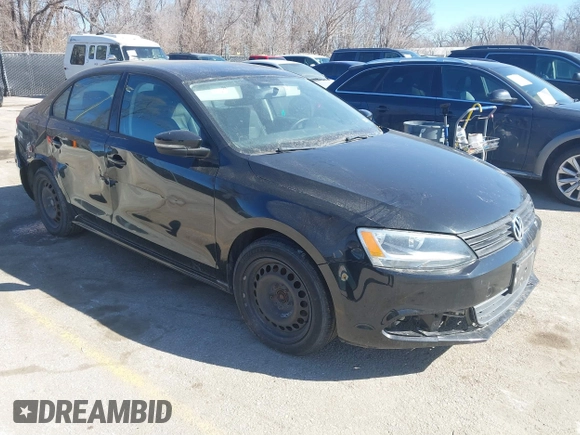 2012 Volkswagen Jetta SE с VIN 3VWDX7AJXCM073243, выставлен на аукционе IAAI как лот 41600202 с пробегом 121 281 миль миль и . История ставок и продаж доступна на DreamBid. Изображение 1.