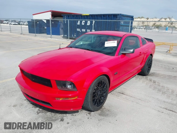 2006 Ford Mustang GT Deluxe with VIN 1ZVFT82H465211066, listed as a IAAI auction lot 41572368 with 84,389 mi miles. Bid and sale history available at carsss.com. Image 18.