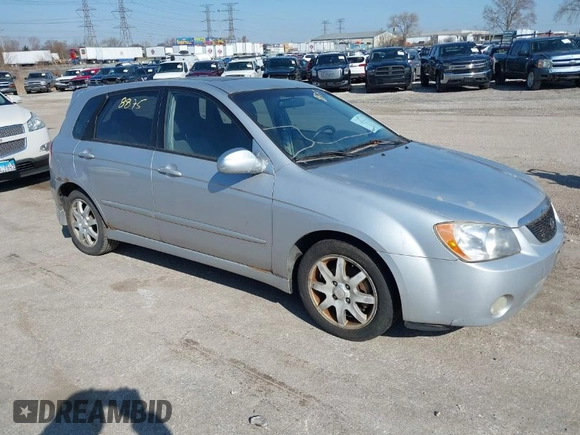 2006 Kia Spectra with VIN KNAFE161265317272, listed as a IAAI auction lot 42008875 with 169,983 mi miles. Bid and sale history available at carsss.com. Image 1.