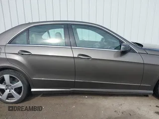2010 Mercedes-Benz E with VIN WDDHF5GB2AA115447, listed as a IAAI auction lot 42068721 with 133,081 mi miles. Bid and sale history available at carsss.com. Image 13.