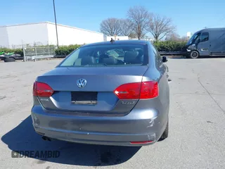 2011 Volkswagen Jetta SEL с VIN 3VWLZ7AJ2BM078649, выставлен на аукционе IAAI как лот 41778648 с пробегом 173 367 миль миль и . История ставок и продаж доступна на DreamBid. Изображение 16.