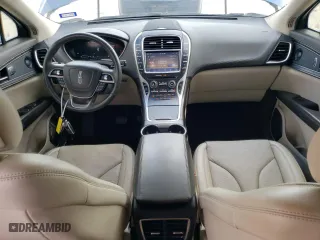 2019 Lincoln Nautilus Reserve with VIN 2LMPJ6LP6KBL42061, listed as a Copart auction lot 72395554 with 66,004 mi miles and Salvage Title. Bid and sale history available at carsss.com. Image 8.