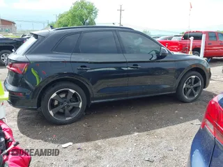 2019 Audi SQ5 Premium Plus z VIN WA1B4AFY4K2070490, wystawiony jako IAAI lot #42163122 z przebiegiem 105 890 mil mil oraz . Historia ofert i sprzedaży dostępna na DreamBid. Obrazek 4.