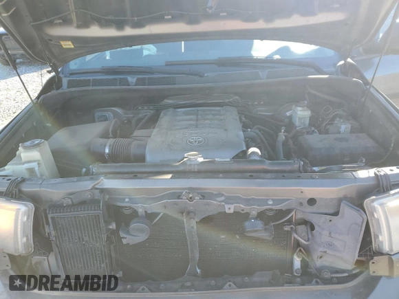 2010 Toyota Tundra z VIN 5TFUW5F19AX103780, wystawiony jako Copart lot #47757515 z przebiegiem 142 221 mil mil oraz Szkoda całkowita • Salvage title. Historia ofert i sprzedaży dostępna na DreamBid. Obrazek 12.