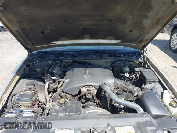 2000 Mercury Grand Marquis GS z VIN 2MEFM74W3YX610461, wystawiony jako IAAI lot #42162767 z przebiegiem 181 400 mil mil oraz . Historia ofert i sprzedaży dostępna na DreamBid. Obrazek 10.